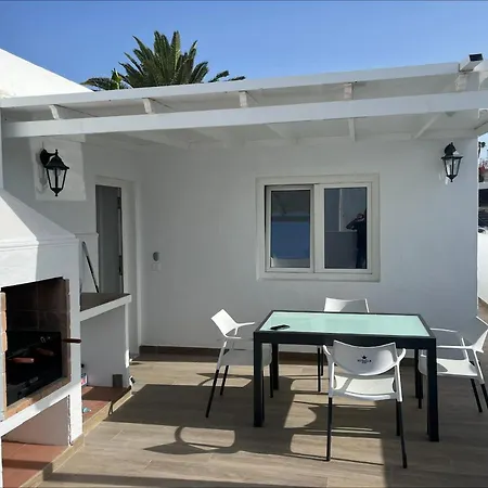 Villa Mym Tías